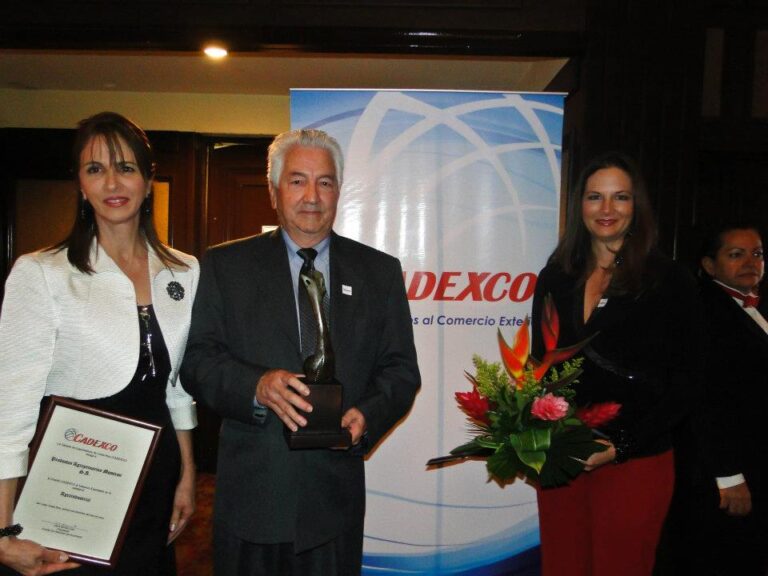 Orgullosos y agradecidos de que CADEXCO nos haya honrado con este reconocimiento.